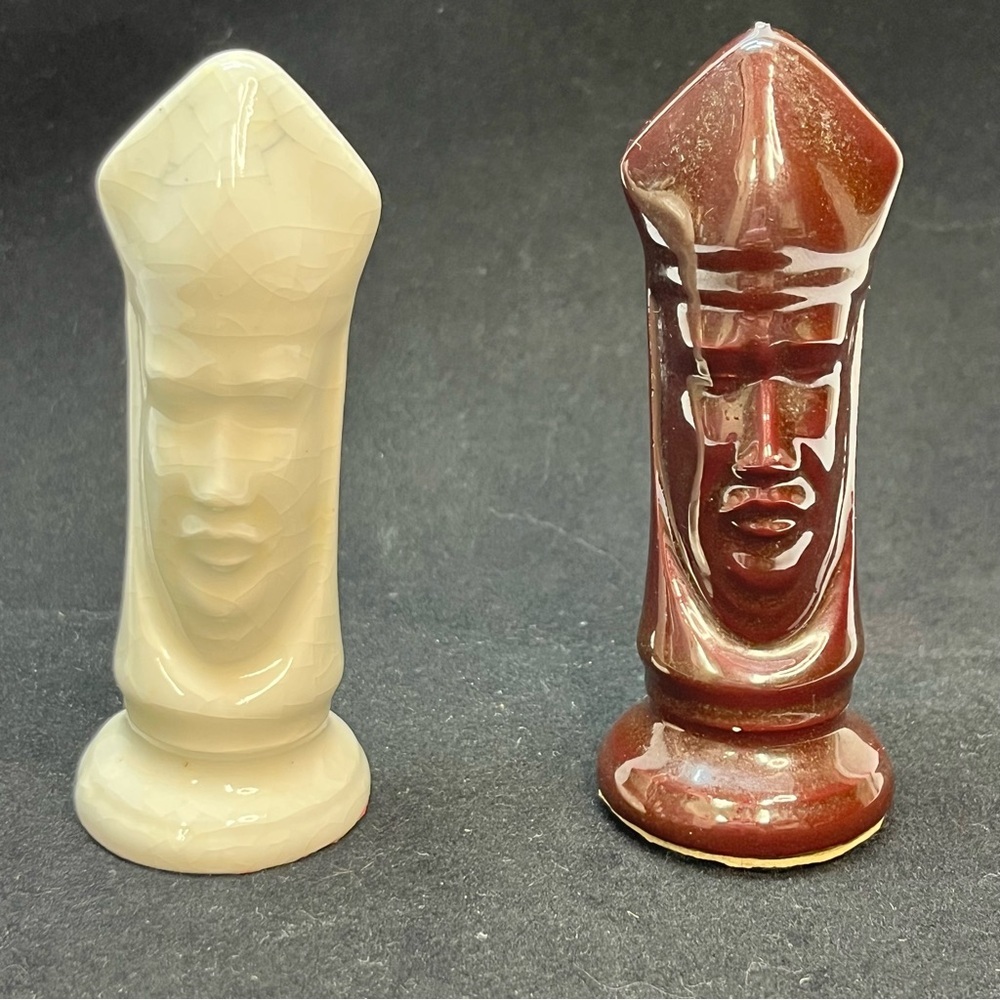vintage duncan mold medieval bishops pair brown white‎  replacements